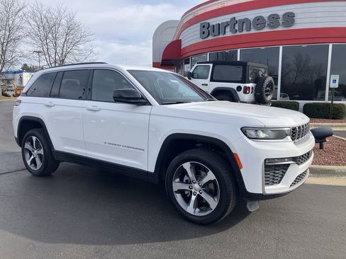 New 2026 Jeep Grand Cherokee Limited AWD/4WD image 15