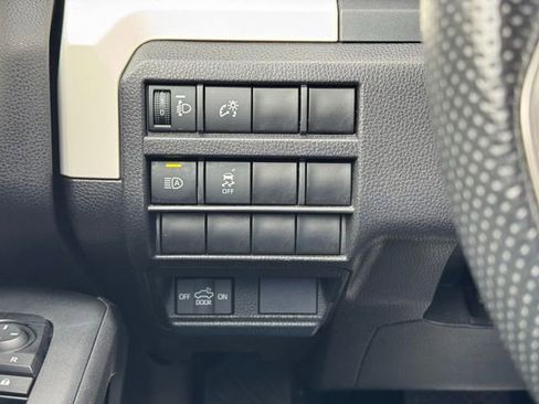 Used 2024 Toyota Tacoma TRD Off-Road AWD/4WD image 24
