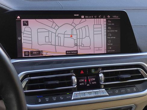 Certified 2022 BMW X7 xDrive40i w/ Executive Package image 30