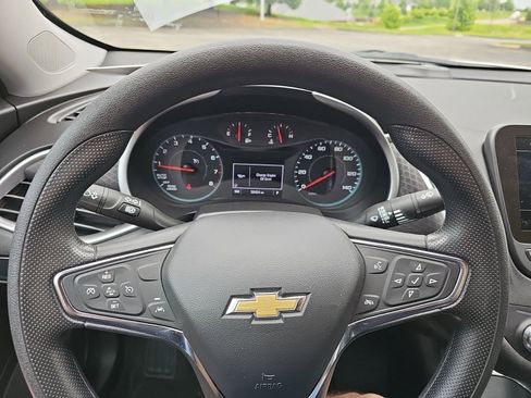 Used 2024 Chevrolet Malibu LT FWD image 21