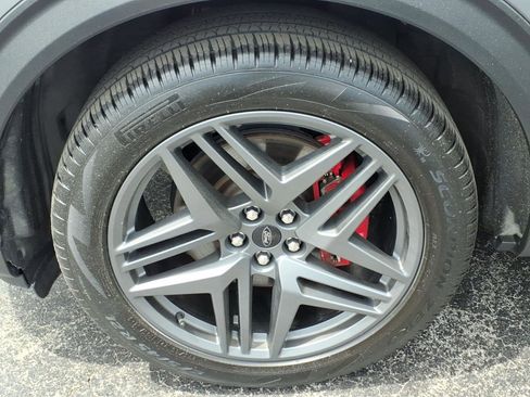 Certified 2025 Ford Explorer ST-Line w/ ST-Line Street Pack AWD/4WD image 10