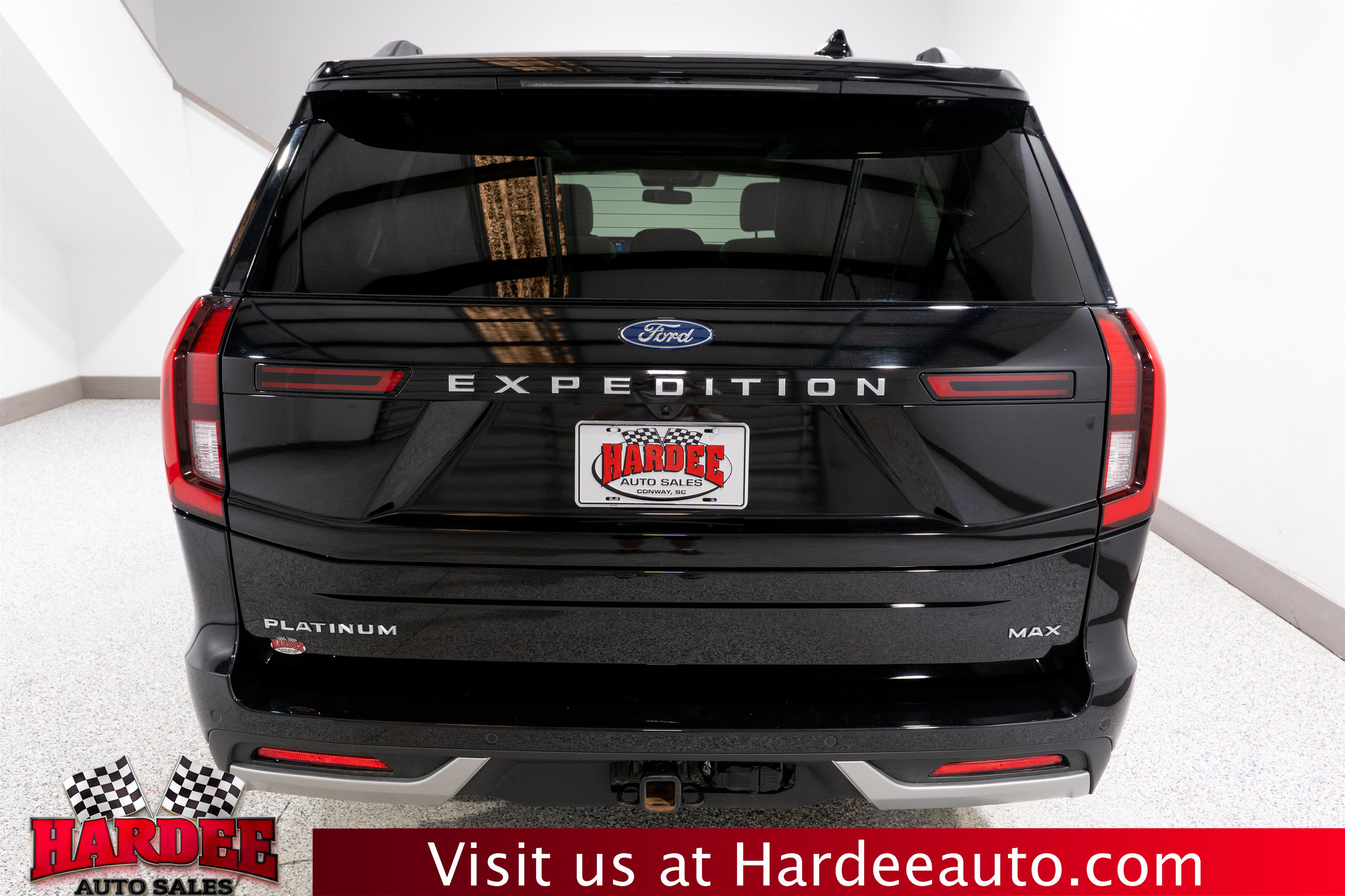 Used 2025 Ford Expedition Max Platinum w/ Platinum Ultimate Package AWD/4WD image 4