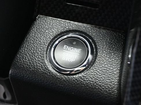 Used 2019 Ford F150 Lariat w/ Equipment Group 502A Luxury AWD/4WD image 14