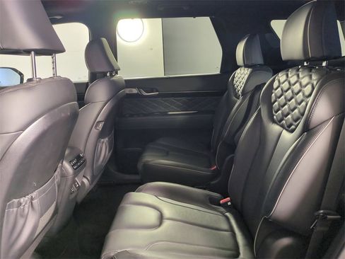 Used 2021 Hyundai Palisade Calligraphy image 17
