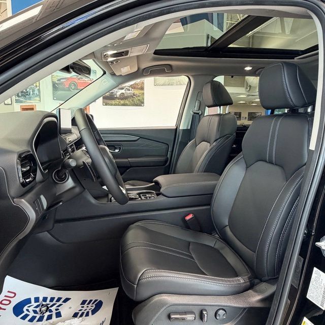 New 2026 Honda Pilot Touring image 10