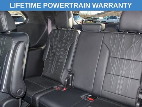 Used 2025 Buick Enclave Avenir w/ Trailering Package, 5000 lbs. AWD/4WD image 13