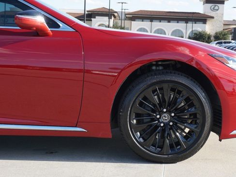 Used 2021 Lexus LS 500 image 9