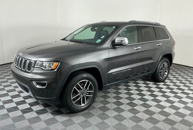 Used 2020 Jeep Grand Cherokee Limited w/ Trailer Tow Group IV RWD image 4