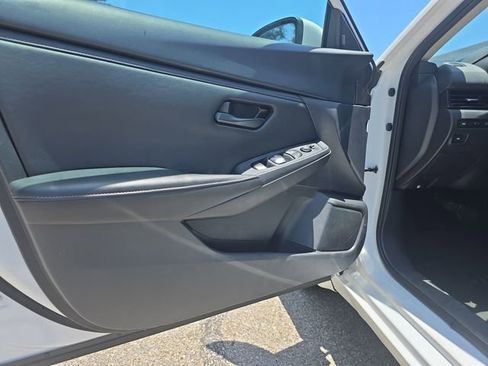 Used 2024 Nissan Sentra S FWD image 7