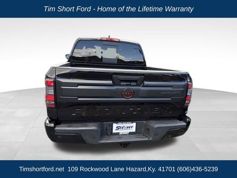 Used 2025 Nissan Frontier PRO-4X w/ Pro Convenience Package AWD/4WD image 6