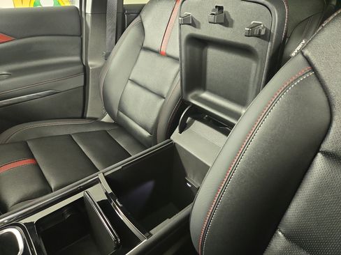 Certified 2025 Chevrolet Traverse RS w/ LPO, Floor Liner Package image 31