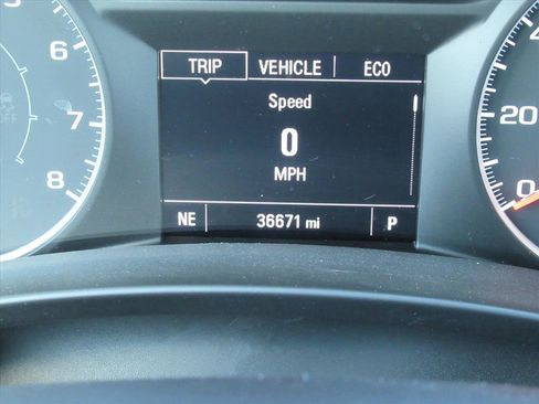 Used 2018 GMC Terrain SLE w/ Driver Convenience Package image 32