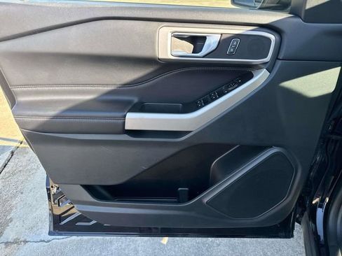 Used 2024 Ford Explorer XLT w/ Equipment Group 202A image 23