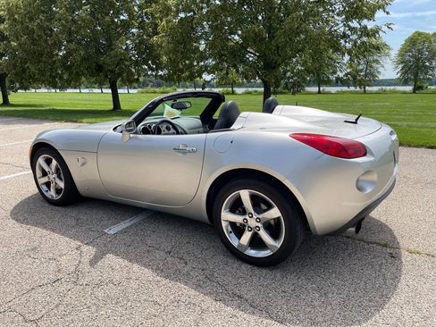 Used 2007 Pontiac Solstice GXP w/ Premium Package RWD image 32