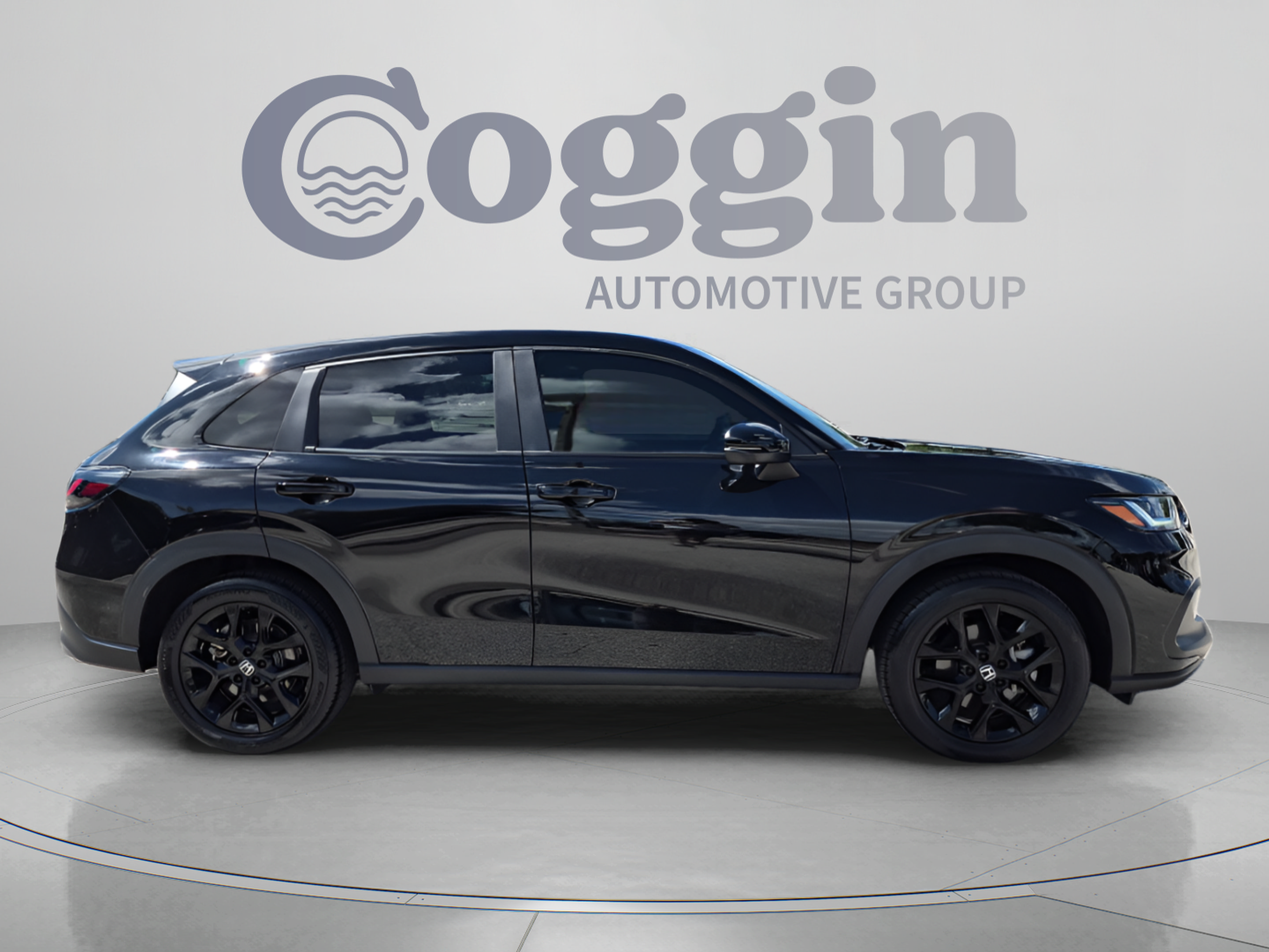 Certified 2025 Honda HR-V Sport image 7