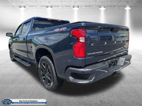 Used 2022 Chevrolet Silverado 1500 RST AWD/4WD image 3
