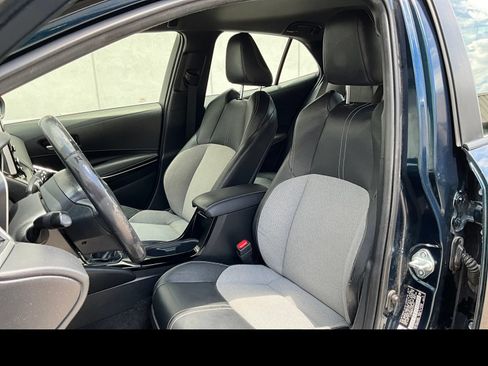 Used 2019 Toyota Corolla XSE FWD image 8