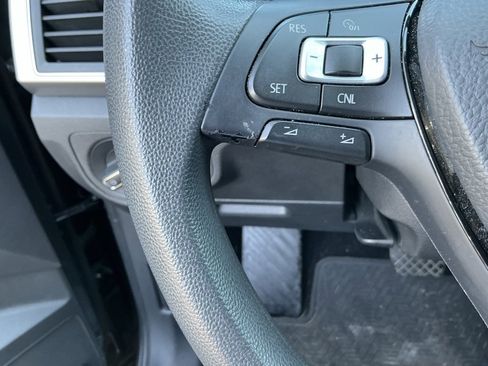 Used 2018 Volkswagen Atlas S image 7