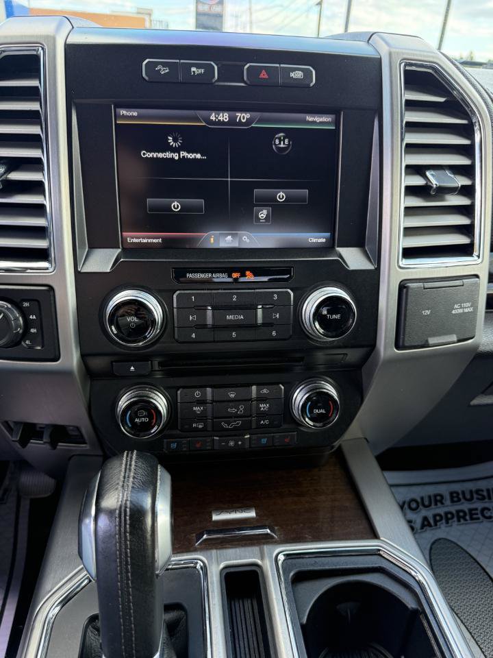 Used 2015 Ford F150 Platinum w/ Equipment Group 701A Luxury AWD/4WD image 17