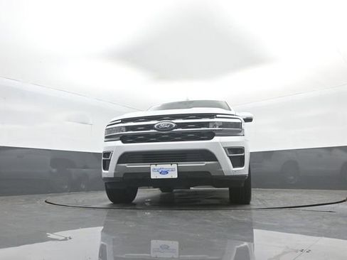 Certified 2024 Ford Expedition Limited image 31