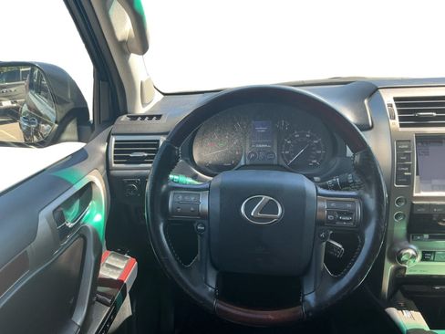 Used 2019 Lexus GX 460 Premium AWD/4WD image 12