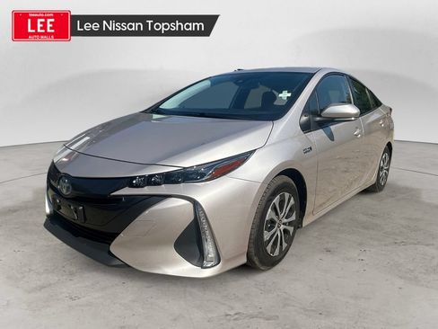 Used 2021 Toyota Prius Prime XLE FWD image 1