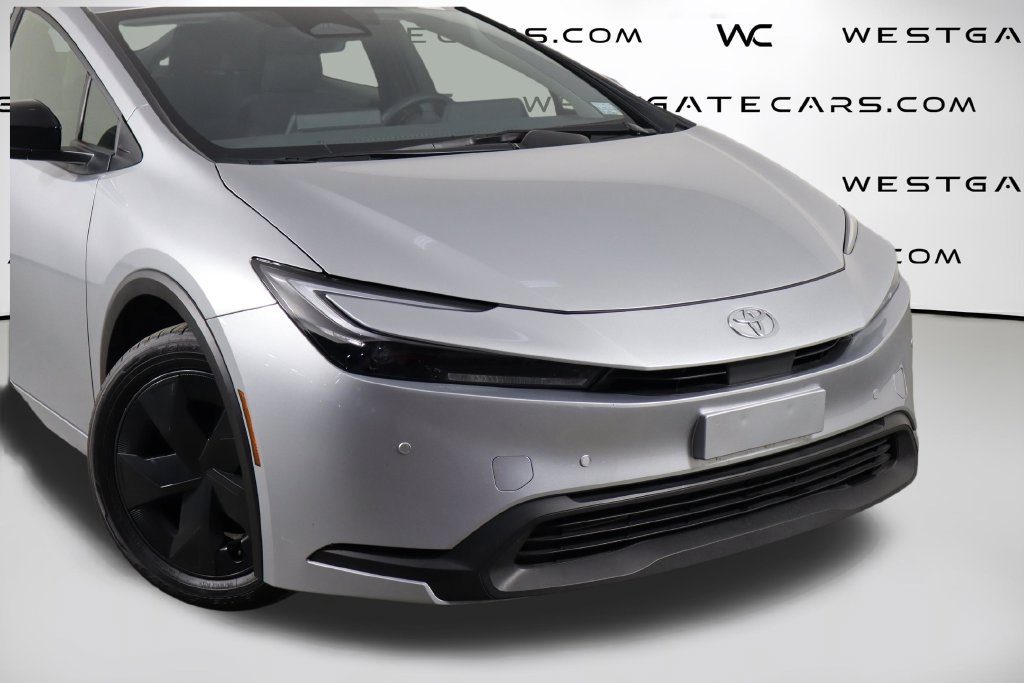 Used 2026 Toyota Prius LE FWD image 49