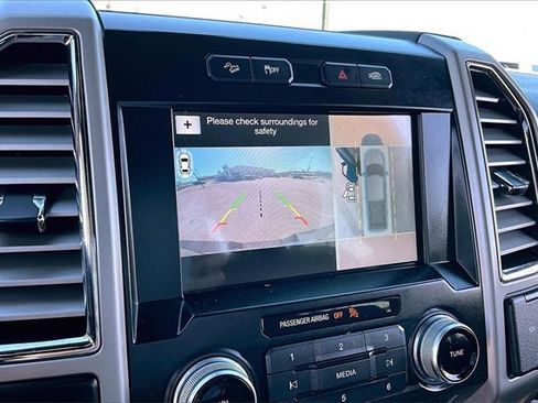 Used 2016 Ford F150 Lariat w/ Equipment Group 502A Luxury image 13