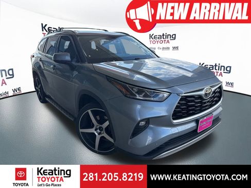 Used 2021 Toyota Highlander Platinum image 1