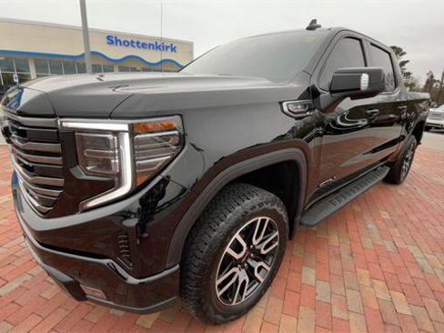 Used 2025 GMC Sierra 1500 AT4 w/ AT4 Premium Package image 5