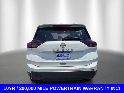 Used 2025 Nissan Rogue SV FWD image 4