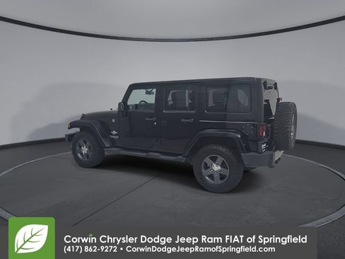 Used 2011 Jeep Wrangler Unlimited Sport w/ Connectivity Group AWD/4WD image 10