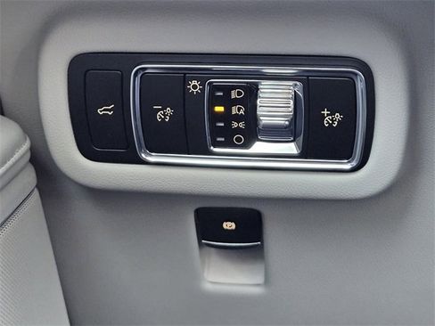 New 2026 Lincoln Nautilus Reserve image 21