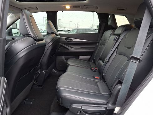 Certified 2023 INFINITI QX60 Luxe image 10