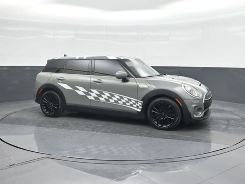 Used 2020 MINI Cooper Clubman S w/ Storage Package image 11