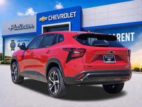 New 2026 Chevrolet Trax RS w/ Driver Confidence Package FWD image 4