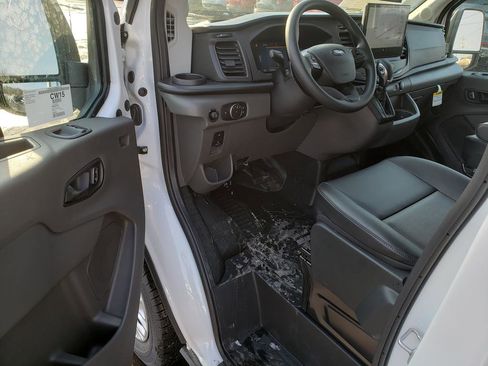 New 2026 Ford Transit 250 148 Medium Roof w/ Exterior Upgrade Package RWD image 7