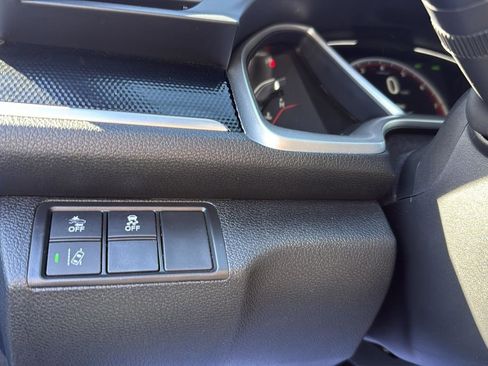 Used 2020 Honda Civic Sport image 17