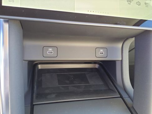 New 2025 Land Rover Discovery Sport S image 18