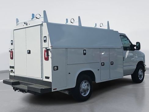 New 2026 Ford E-350 and Econoline 350 Super Duty w/ Power Equipment Group RWD image 5