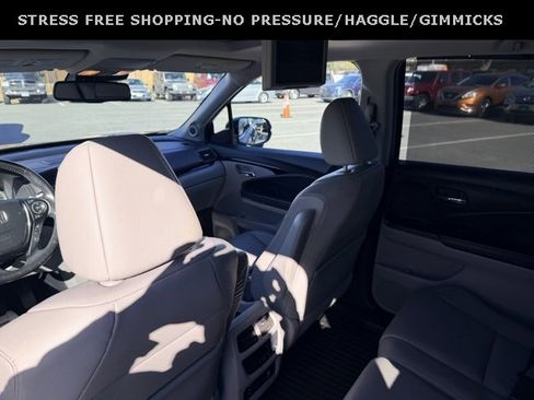 Used 2016 Honda Pilot Touring image 32