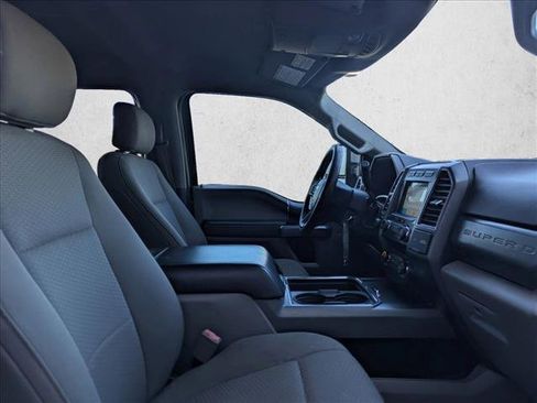 Used 2019 Ford F350 XLT w/ XLT Premium Package image 15