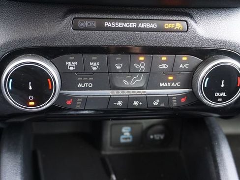 Certified 2022 Ford Escape SEL w/ SEL Stealth AWD Package image 33