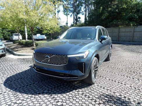 New 2026 Volvo XC90 B6 Ultra w/ Protection Package image 3