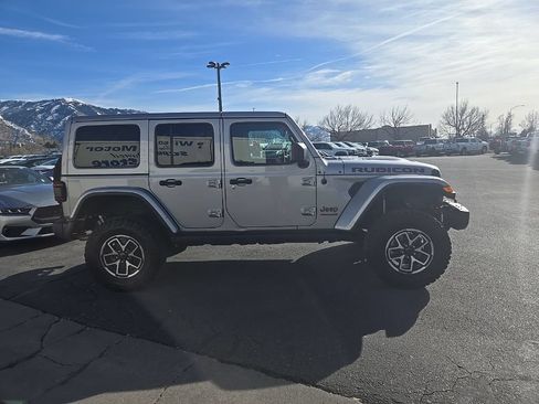 Used 2020 Jeep Wrangler Unlimited Rubicon w/ Steel Bumper Group AWD/4WD image 4