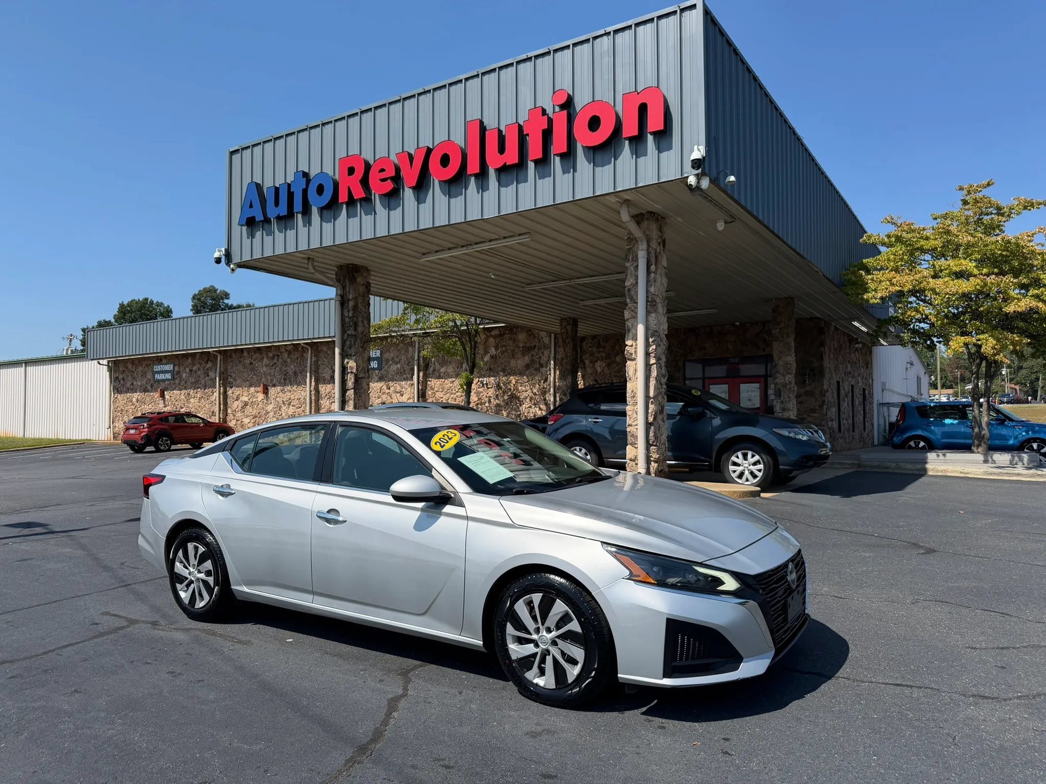 Used 2023 Nissan Altima 2.5 S FWD image 1