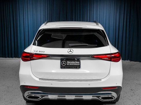 Used 2026 Mercedes-Benz GLC 300 image 8