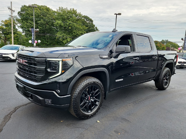 Used 2024 GMC Sierra 1500 Elevation AWD/4WD image 3