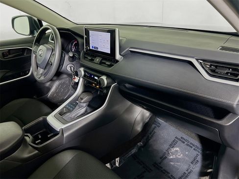 Certified 2025 Toyota RAV4 LE image 26