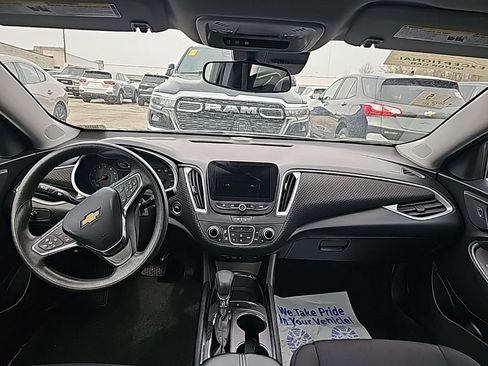 Used 2023 Chevrolet Malibu LT image 4